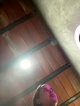 Snapshot of MollySanders___ chatting on October 21, 10:54 pm MollySanders online show from October 21, 10:54 pm