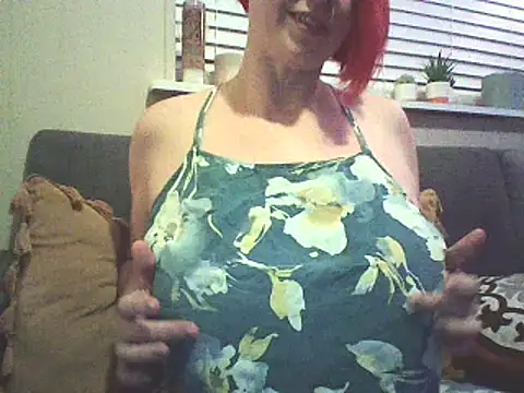 Big-Tits-McGee online show from December 11, 5:00 am