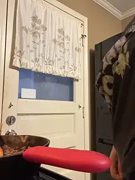 Big-Tits-McGee online show from December 27, 11:21 pm