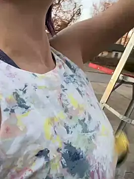 Big-Tits-McGee online show from February 3, 11:47 pm