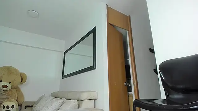 smit hot sr online show from January 16, 4:27 am