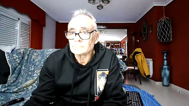 maduroguapo online show from December 18, 4:02 pm