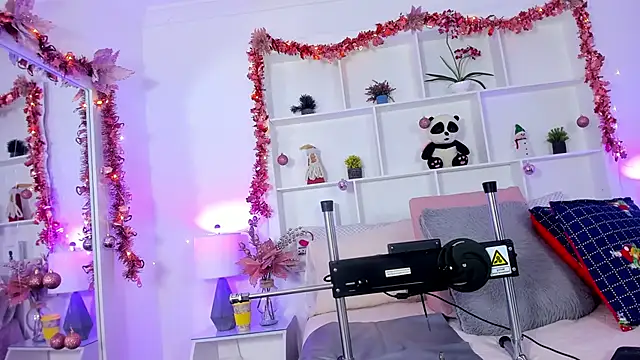 Jenifer Diaz online show from December 5, 2:55 pm