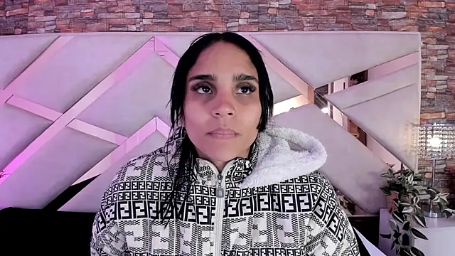 sophie pariss online show from December 3, 3:36 am