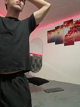 Snapshot of Alex_and_Fabian chatting on March 3, 5:02 am Alex and Fabian online show from March 3, 5:02 am