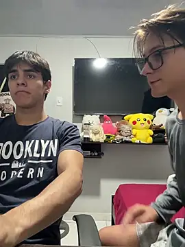 Alex and Fabian online show from May 22, 3:35 am