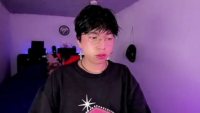 Snapshot of AnggelONfiree chatting on March 27, 11:26 pm AnggelONfiree online show from March 27, 11:26 pm