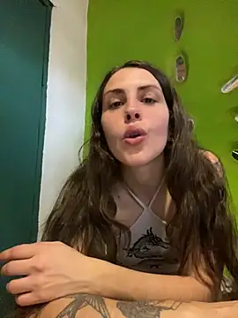 isadelasestrellas online show from July 15, 12:10 pm