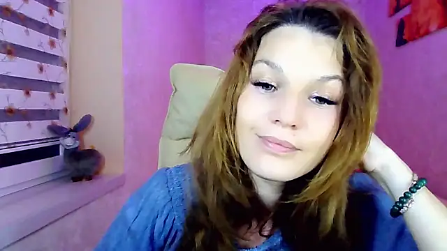 Snapshot of impossibleluna chatting on May 30, 7:00 pm impossibleluna online show from May 30, 7:00 pm