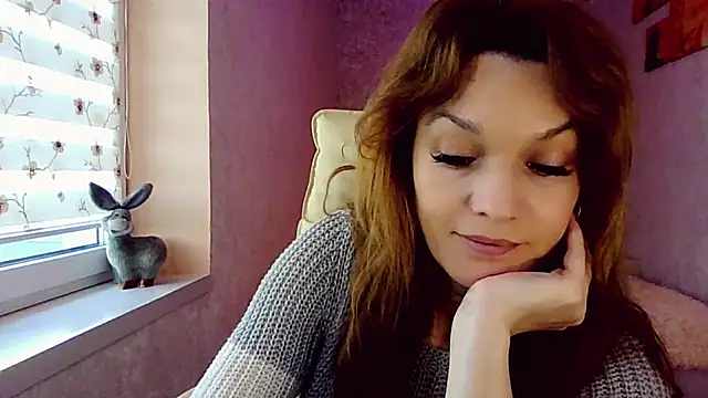 Snapshot of impossibleluna chatting on June 3, 1:25 pm impossibleluna online show from June 3, 1:25 pm