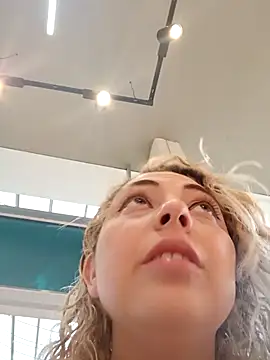 madelaine- online show from November 1, 8:55 pm