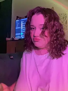 DaisyBooom online show from February 19, 7:05 pm