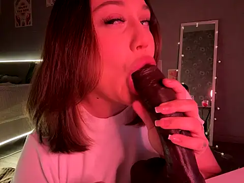 DaisyBooom online show from September 28, 6:13 pm