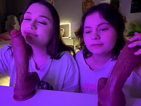 DaisyBooom online show from December 3, 7:23 pm