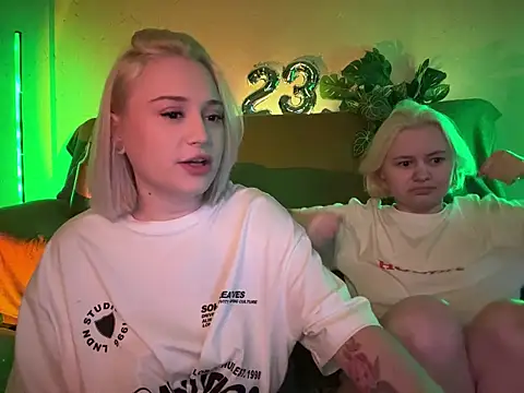 DaisyBooom online show from May 3, 6:03 pm
