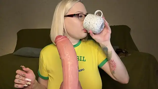 DaisyBooom online show from August 1, 7:13 pm