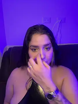 Snapshot of valentina_jonnes1 chatting on July 16, 4:51 am valentina jonnes1 online show from July 16, 4:51 am