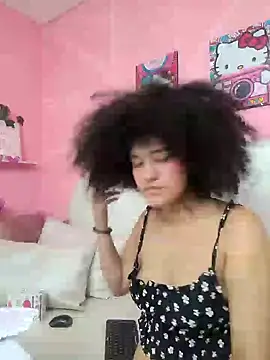 Snapshot of TwerkingAss chatting on December 6, 8:05 am TwerkingAss online show from December 6, 8:05 am