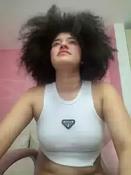 Snapshot of TwerkingAss chatting on December 8, 7:15 am TwerkingAss online show from December 8, 7:15 am