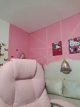 Snapshot of TwerkingAss chatting on December 24, 3:27 am TwerkingAss online show from December 24, 3:27 am