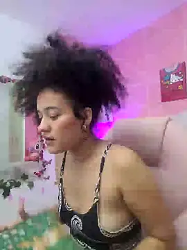 Snapshot of TwerkingAss chatting on January 25, 4:13 am TwerkingAss online show from January 25, 4:13 am