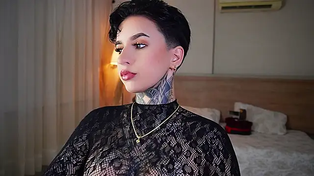 AliceShazaham  online show from October 23, 7:51 am