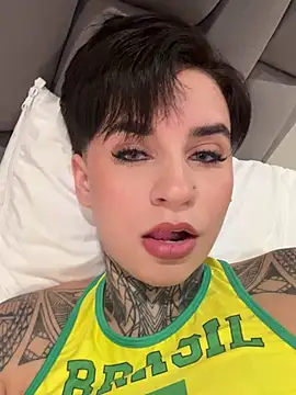 AliceShazaham  online show from June 20, 7:00 am