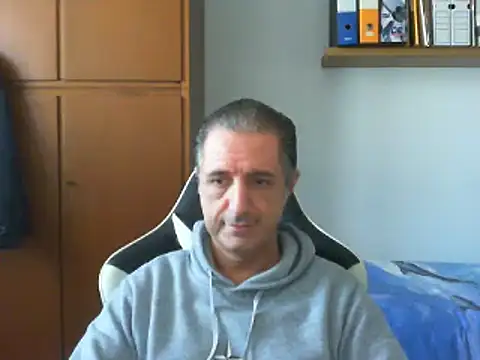 lliuk70mi online show from December 27, 12:01 pm