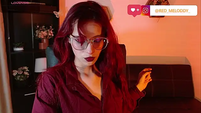 Snapshot of RedMeloddy chatting on April 20, 7:59 pm RedMeloddy online show from April 20, 7:59 pm