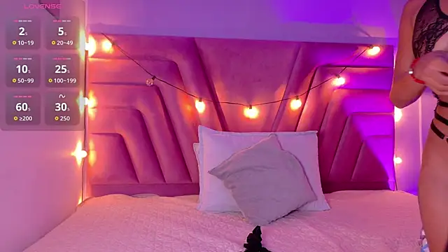 littleebonymommy online show from October 22, 2:45 am