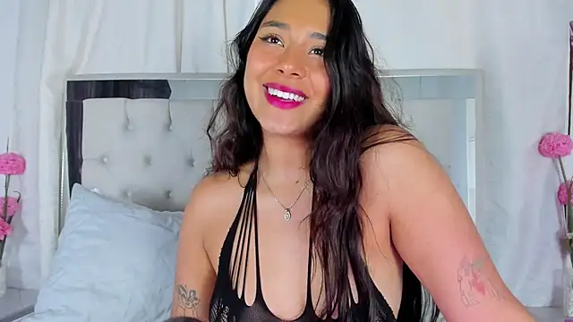 AnnaQueen  online show from December 3, 9:34 pm