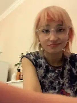 bigbabykiki online show from March 15, 7:16 pm