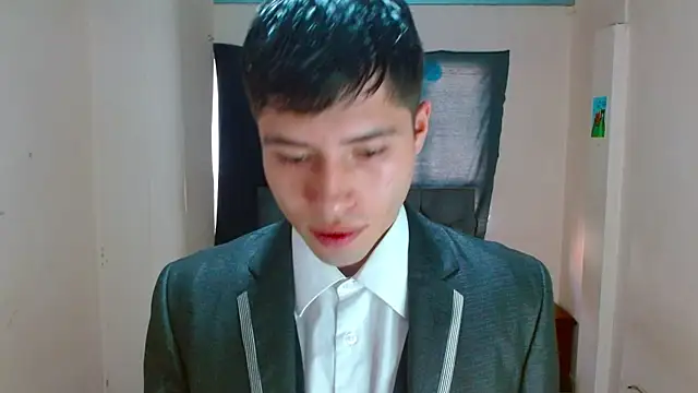 nolanjay  online show from September 15, 9:37 pm