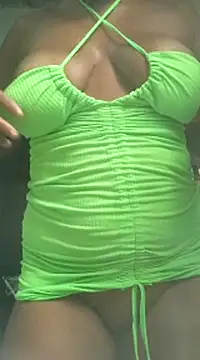 Snapshot of LuahSanthos chatting on February 27, 5:58 pm LuahSanthos online show from February 27, 5:58 pm