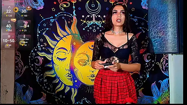 Snapshot of Angel-dust09 chatting on October 27, 1:31 am Angel-dust09 online show from October 27, 1:31 am