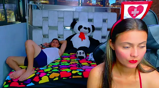 ValentinaAndTerry online show from March 11, 1:34 pm