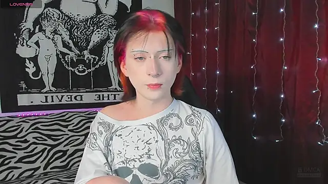 Vailyreb  online show from December 22, 1:33 pm