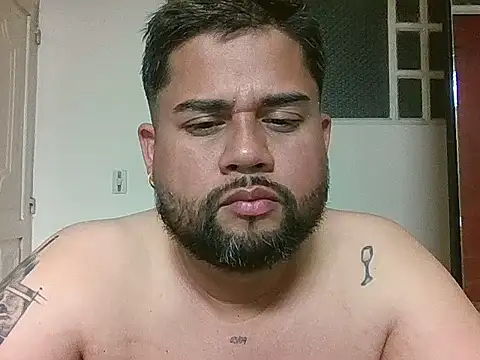 Snapshot of GABRIELGARCIA1313 chatting on March 3, 9:42 pm GABRIELGARCIA1313 online show from March 3, 9:42 pm