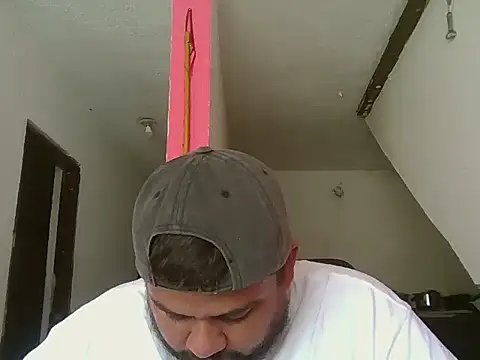 Snapshot of GABRIELGARCIA1313 chatting on March 20, 2:22 pm GABRIELGARCIA1313 online show from March 20, 2:22 pm