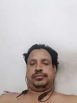 Snapshot of Raj1043 chatting on January 3, 10:08 pm Raj1043 online show from January 3, 10:08 pm