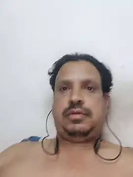 Snapshot of Raj1043 chatting on January 4, 8:48 pm Raj1043 online show from January 4, 8:48 pm