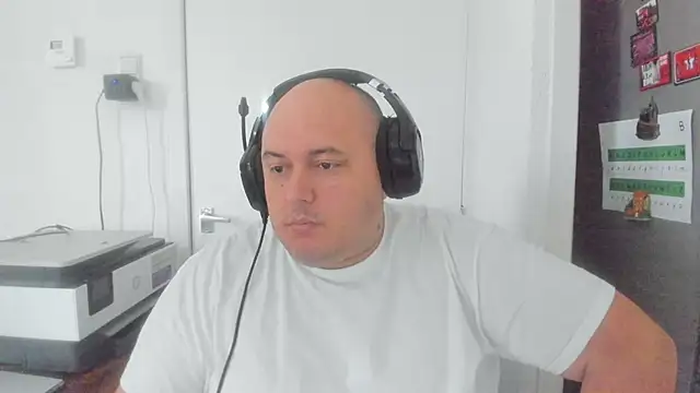 BigromeoXX online show from December 14, 1:27 pm