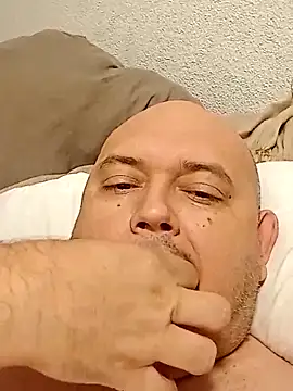 BigromeoXX online show from October 21, 10:49 am