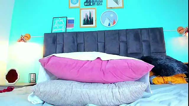 DulceAurora   online show from February 11, 5:37 am