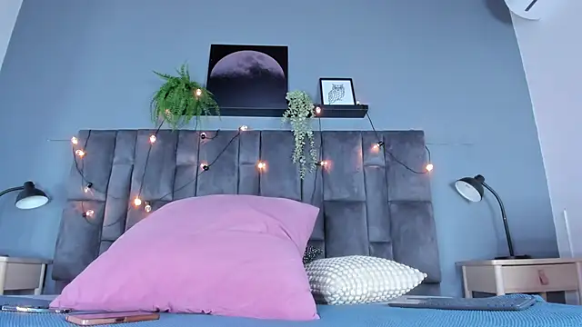 DulceAurora   online show from July 3, 2:51 am