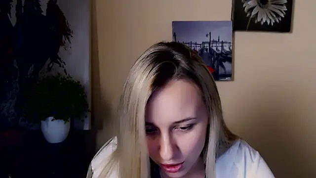  Nicole new online show from June 6, 8:30 am