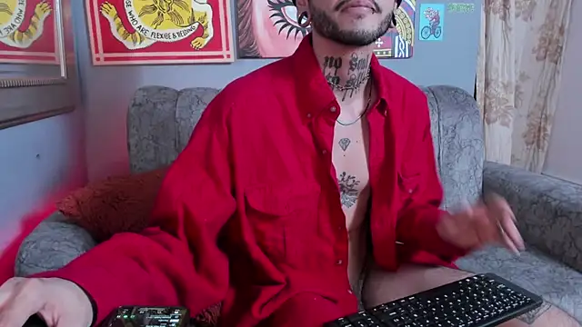 Snapshot of MurdockH chatting on September 30, 3:11 am MurdockH online show from September 30, 3:11 am