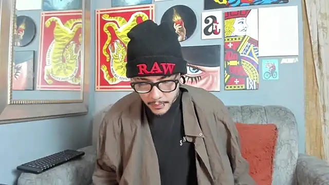 Snapshot of MurdockH chatting on October 12, 3:05 am MurdockH online show from October 12, 3:05 am