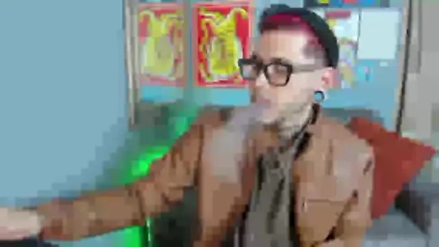 Snapshot of MurdockH chatting on October 26, 4:51 am MurdockH online show from October 26, 4:51 am