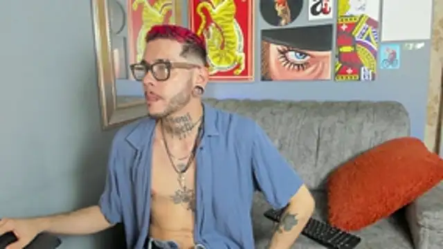 Snapshot of MurdockH chatting on November 7, 5:40 am MurdockH online show from November 7, 5:40 am